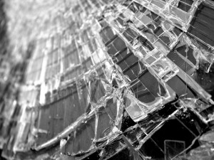 cracked windshield Michigan