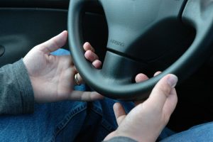 keeping calm avoid road rage while driving